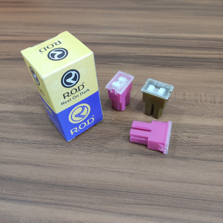 فیوز برق خودرو آر او دی کد ROD03 مناسب برای پراید بسته 3 عددی