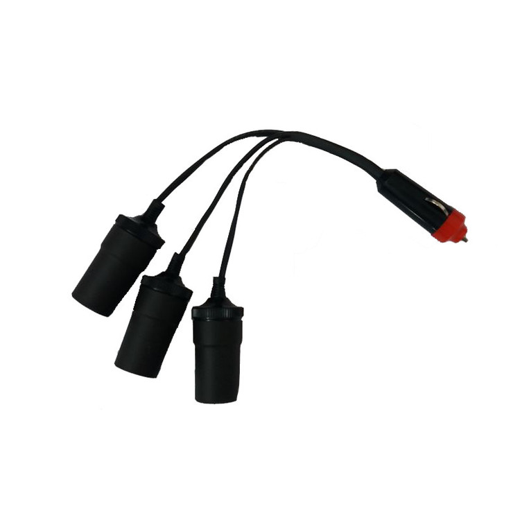 تبدیل 1 به 3 مادگی فندکی خودرو مدل M-131