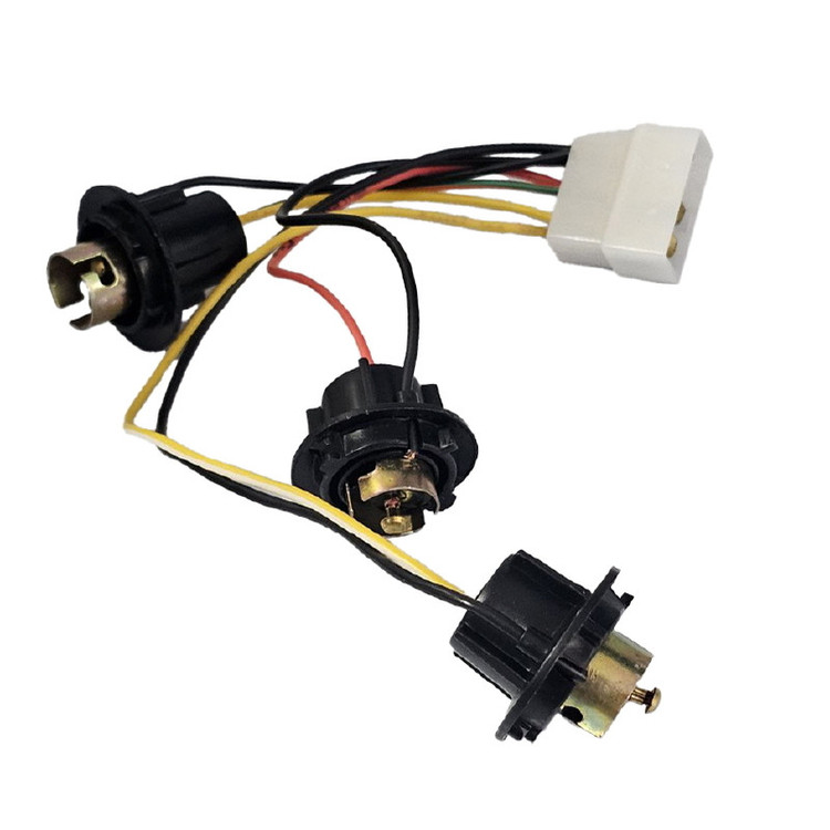 سوکت خطر عقب کد bbz-022 مناسب برای مزدا وانت